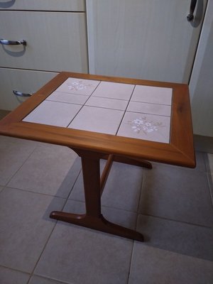 Photo of free Small table (Great Sankey WA5)