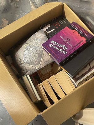Photo of free Box of Books (Boca raton)