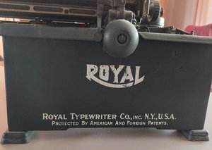 Photo of free Antique Royal Typewriter (Hamden)