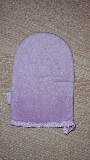 Photo of free Self-tanning applicator glove (Bick lane - E1 6)