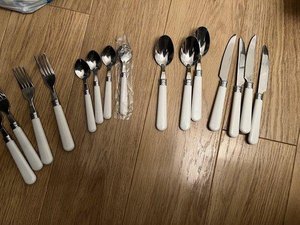 Photo of free cutlery 4 place settings (Turnford EN8)