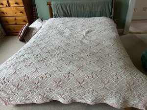Photo of free Pink and white single bed spread (Llandaf Cardiff)
