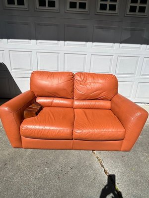 Photo of free Leather Loveseat & Recliner (Pleasant Hill)