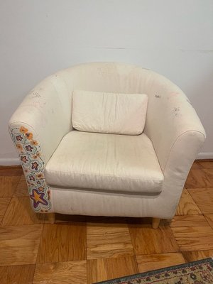 Photo of free Chair (Logan Circle)