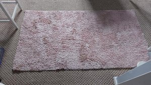 Photo of free Pink rug (Yarnton OX5)