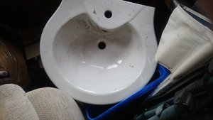 Photo of free Large bathroom sink (Tunbridge wells Ramslye TN4)