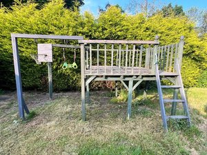 Photo of free Treehouse frame (Enderby LE19)