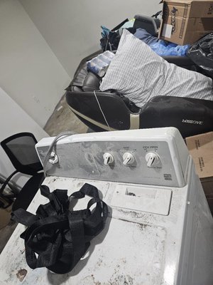 Photo of free Washer and electric dryer (Lansdowne)