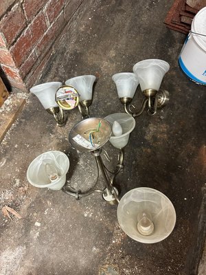 Photo of free Dining room light set (Nether Green S11)