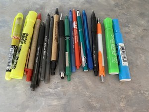 Photo of free Assorted pens, markers (Museum of Nature downtown)