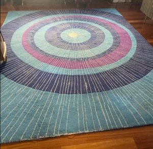 Photo of free 8´x 10´ Wool Rug (38th Ave and Balsam St)