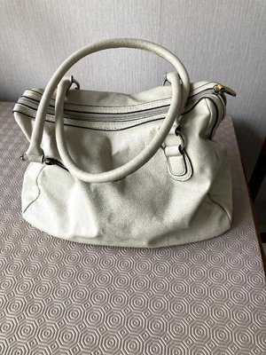 Photo of free large handbag (Belper DE56)