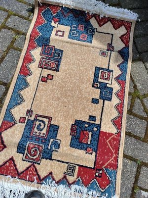Photo of free Small rug (California DE22)