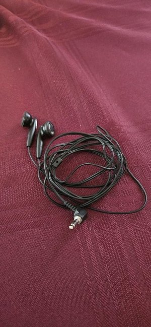 Photo of free Headphones (Richmond Hill)