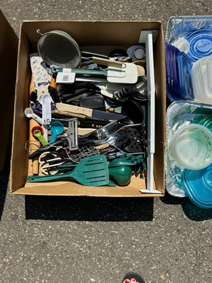 Photo of free Various items (Watkins Lake Rd and Dixie Hwy)