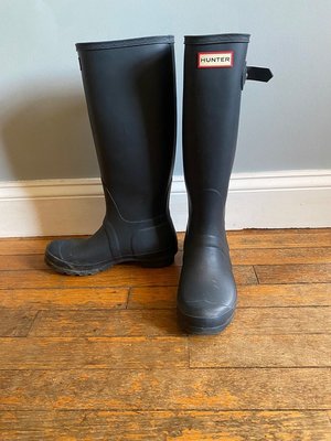 Photo of free Tall Hunter rain boots Sz 7 (Hill East)
