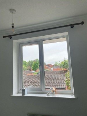 Photo of Curtain for window (Bracknell, RG12)