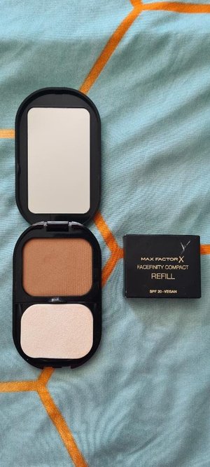 Photo of free Max Factor foundation with refill (S11 Banner Cross)