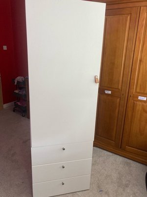 Photo of free Single wardrobe with drawers (Victoria park CF5)
