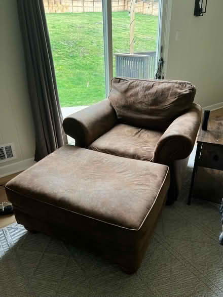 Photo of free Chair with ottoman (Somerset County)