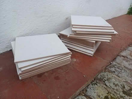 Photo of free White tiles (Watford WD17)