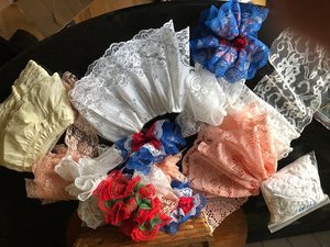 Photo of free lace edging (Woodward &12 Mile Road)