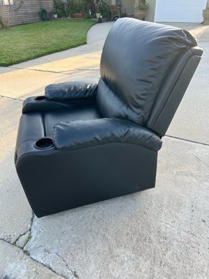 Photo of free CURB ALERT - chair great shape (Hawthorne)