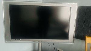 Photo of free Sony Bravia 40” TV With Stand (RM20)