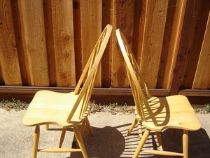 Photo of free Two Wood Kitchen Chairs (East Ave area Livermore)