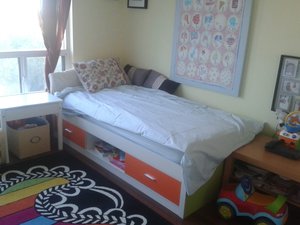 Photo of free Child size bed (Guildwood)