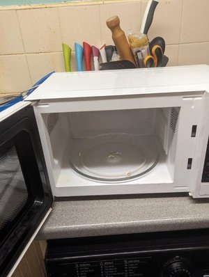 Photo of free Microwave and toaster (LS12)