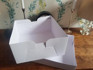 Photo of free Cardboard cake box - new (BA1)