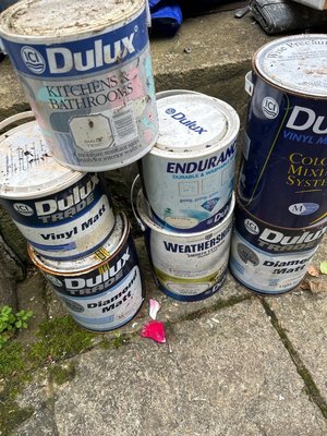 Photo of free Old used paint (Shepperton tw)