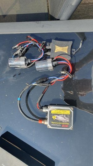 Photo of free HID conversion kit (L35)