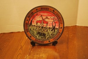 Photo of free African Stoneware Plate (gatineau ave & de bourgogne st)