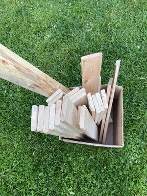 Photo of free Scrap Wood - Box of 1x4s (Mimico-Royal York & Lakeshore)