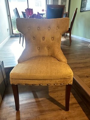 Photo of free Green chair (Summerlake Park area)