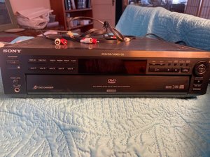 Photo of free Sony DVD/CD/Video CD player (Magnolia)