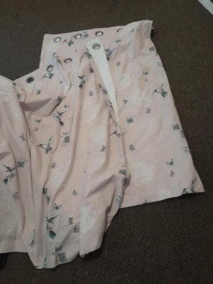 Photo of free 2 curtains (OL8)