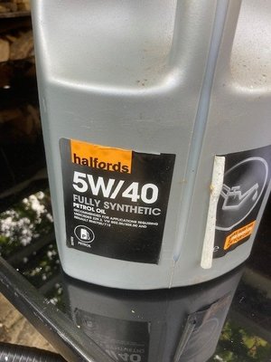Photo of free Halfords Engine Oil 5W/40 fully synthetic (Malvern Link WR14)