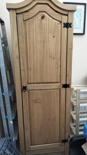 Photo of free to collect today single wardrobe (Southdown)