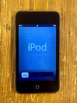 Photo of free Working 32GB 3rd gen iPod touch (Newtonville)