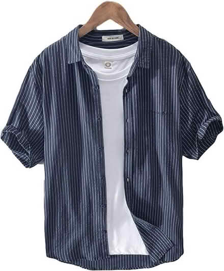 Photo of Shirts, T-Shirt, Jeans (Yonge & Bloor)