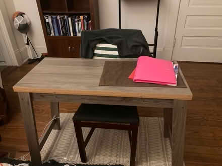 Photo of free Desk and kitchen table (30306)