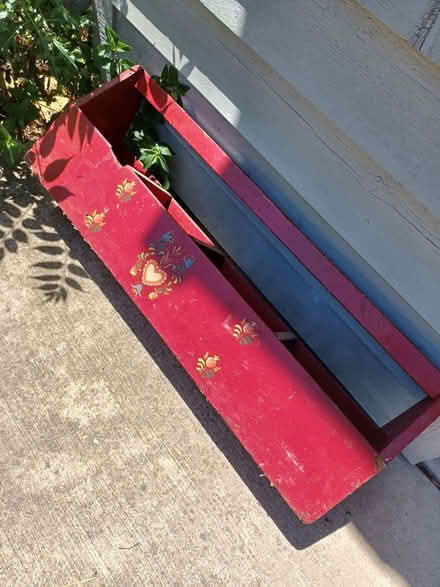 Photo of free Old planter box (Golf & Waukegan)