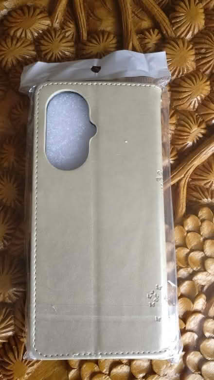 Photo of free Phone case - flip style to fit One plus CE3 Lite (Woking GU22)