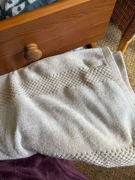Photo of free M&s towels (Harpur Hill SK17)