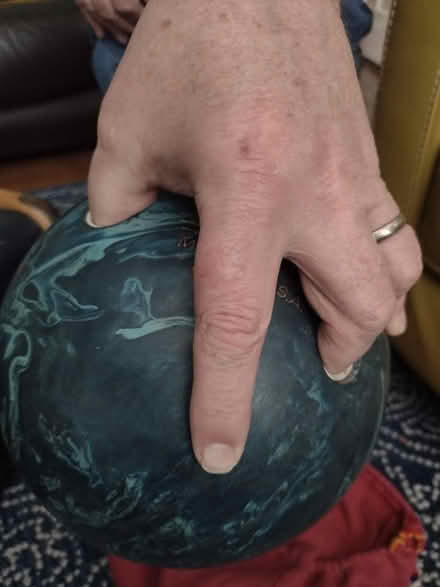 Photo of free Left handed bowling ball - Pulse brand (Barming Heath ME16)