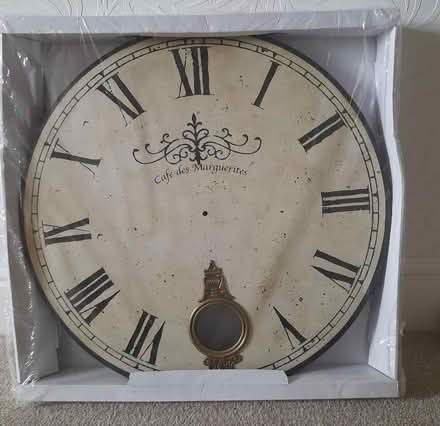 Photo of free pendulum wall clock (Hollins BL9)
