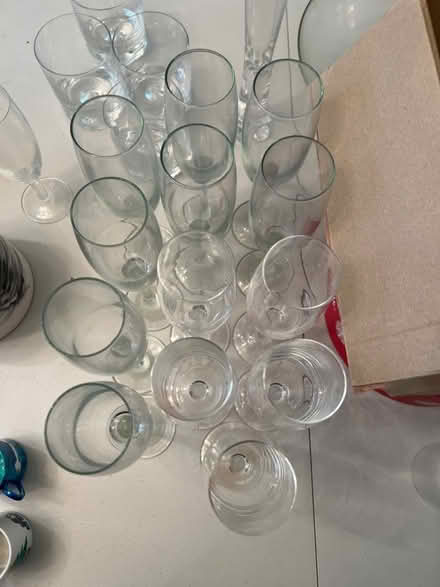 Photo of free 13 champagne glasses (HG1)